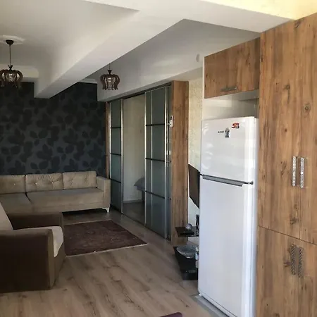 Lara Denize 900 Metre Havuzlu 1+1 Ozel Muthis Lokasyon Ev Апартаменты *